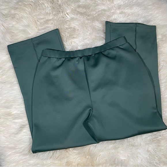 Fabletics Plush Interlock Wide Leg Pant Green - Word once - XXL - Picture 6 of 6